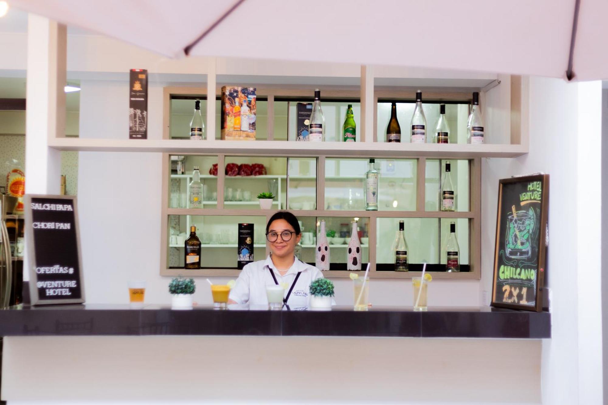Hotel Venture 친차알타 외부 사진