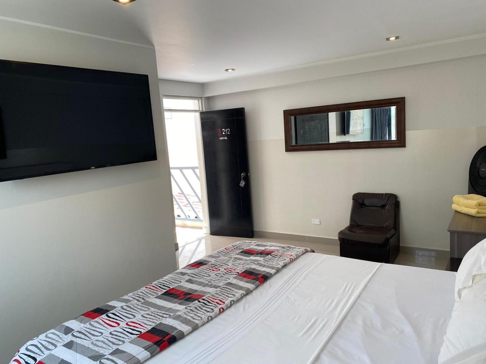 Hotel Venture 친차알타 외부 사진